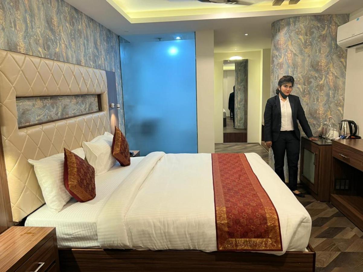 The Triumph Hotel Varanasi Esterno foto