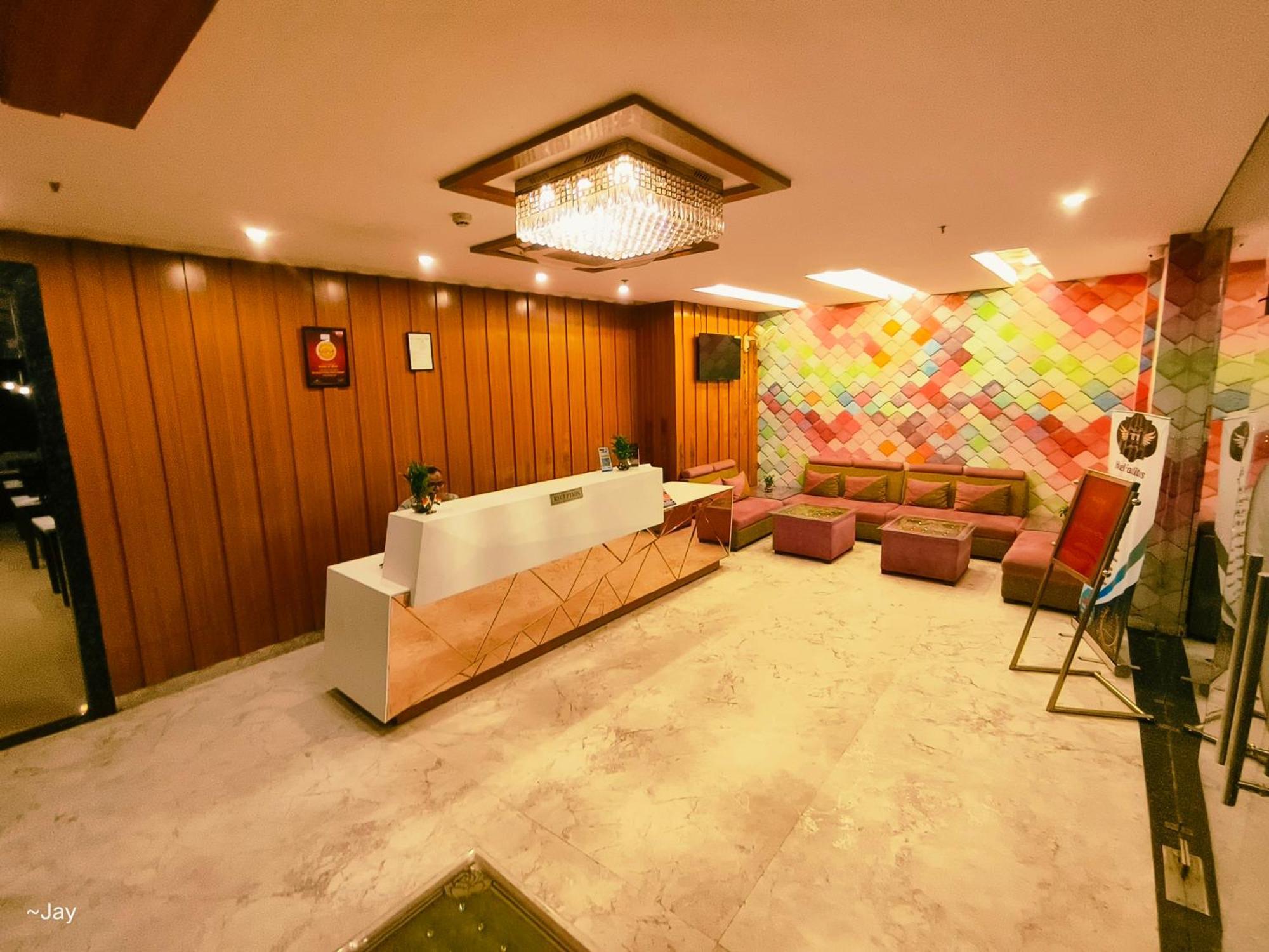 The Triumph Hotel Varanasi Esterno foto