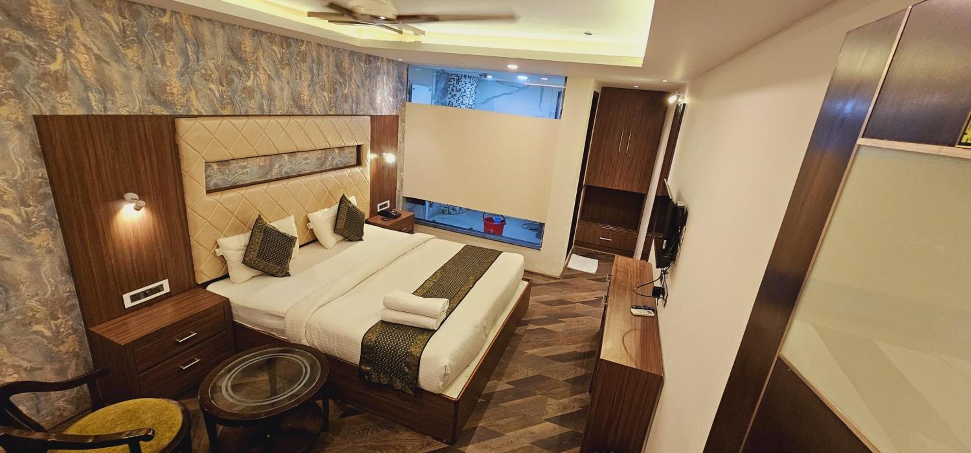 The Triumph Hotel Varanasi Esterno foto
